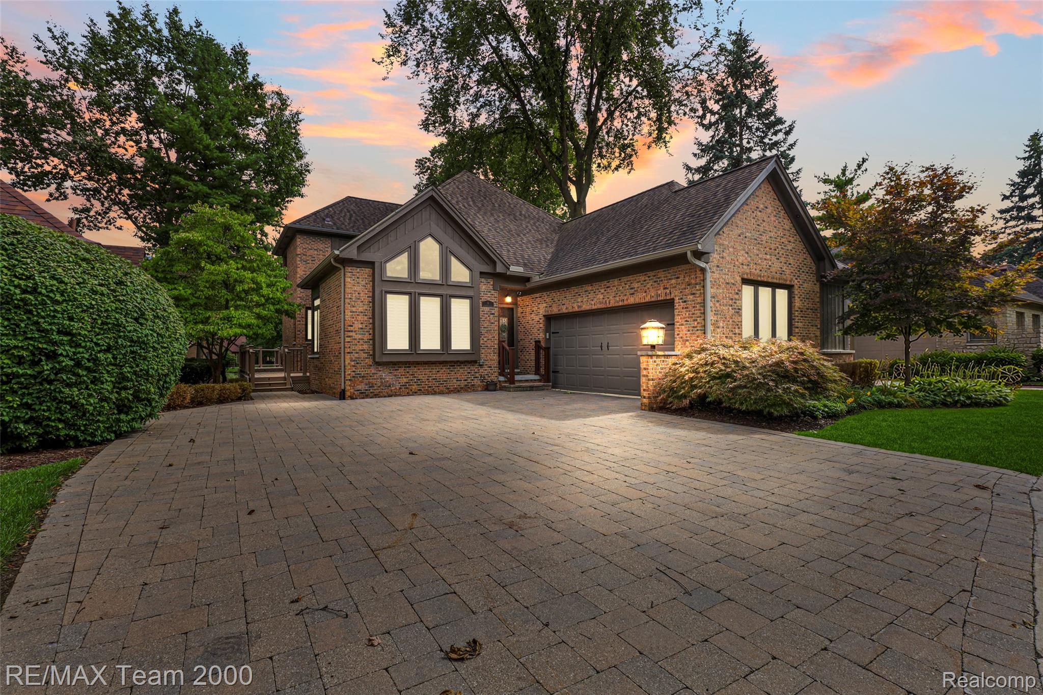6 Pembroke Court — photo