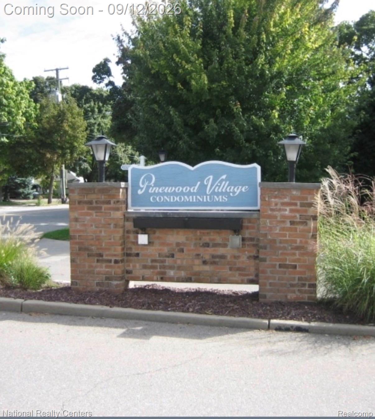 212 Pinewood Drive 22 — photo