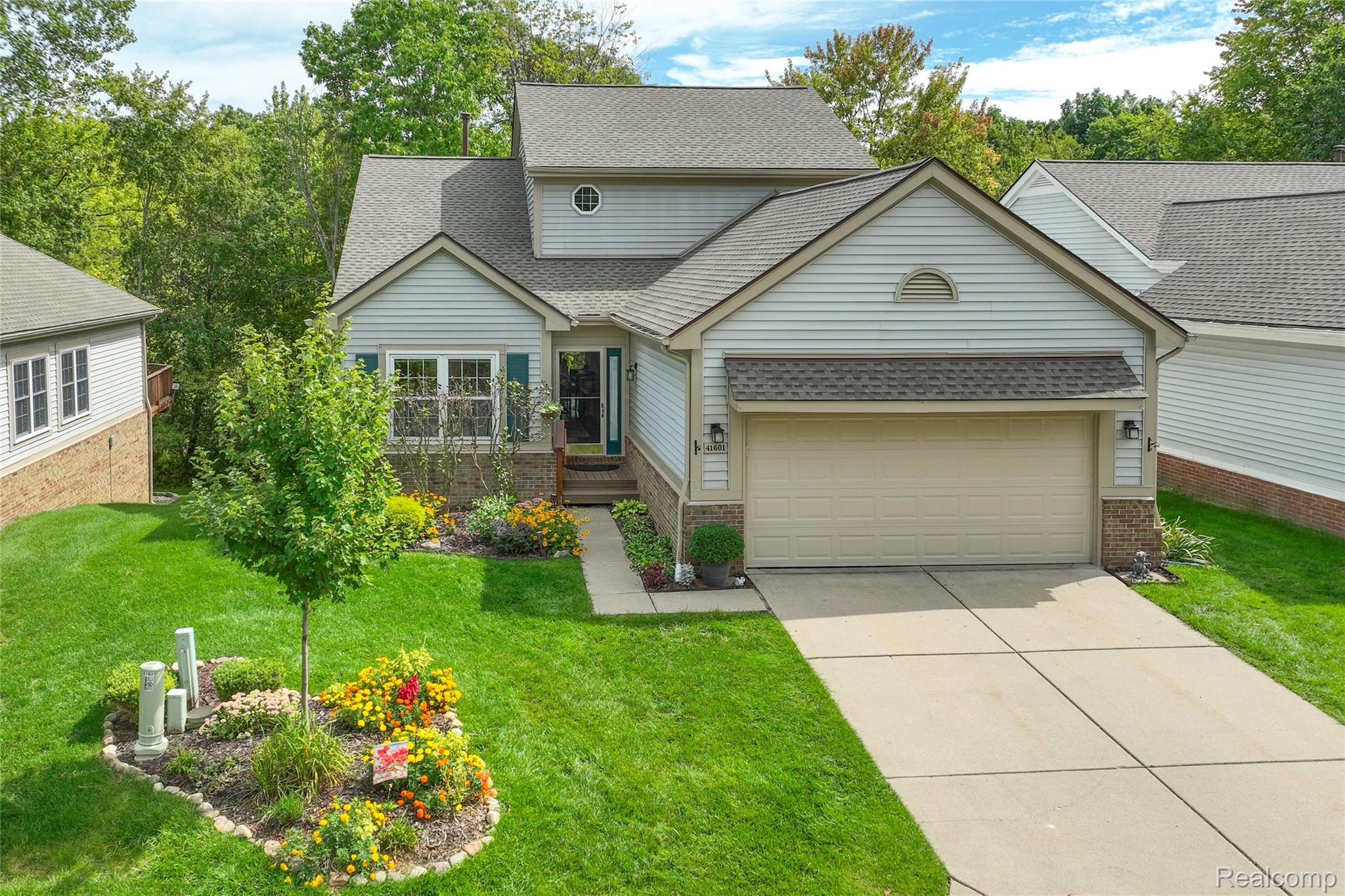41601 Sleepy Hollow Drive — photo