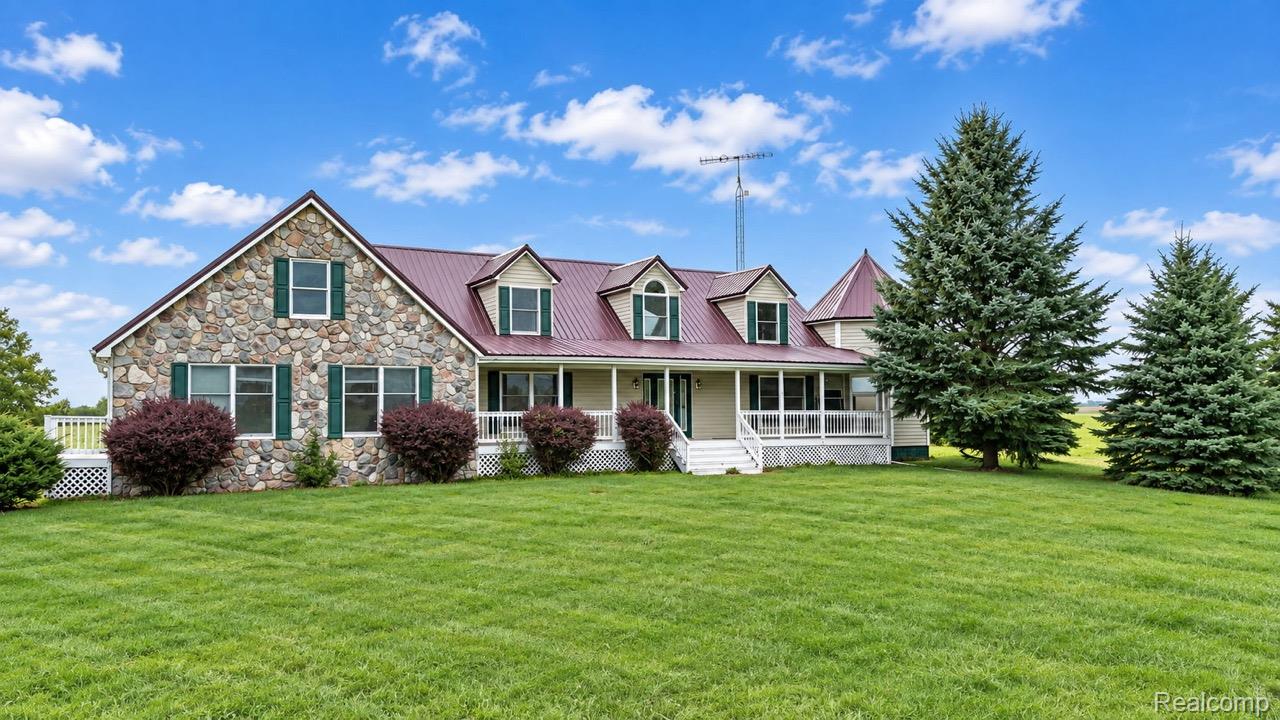 2609 Maple Grove Road — photo