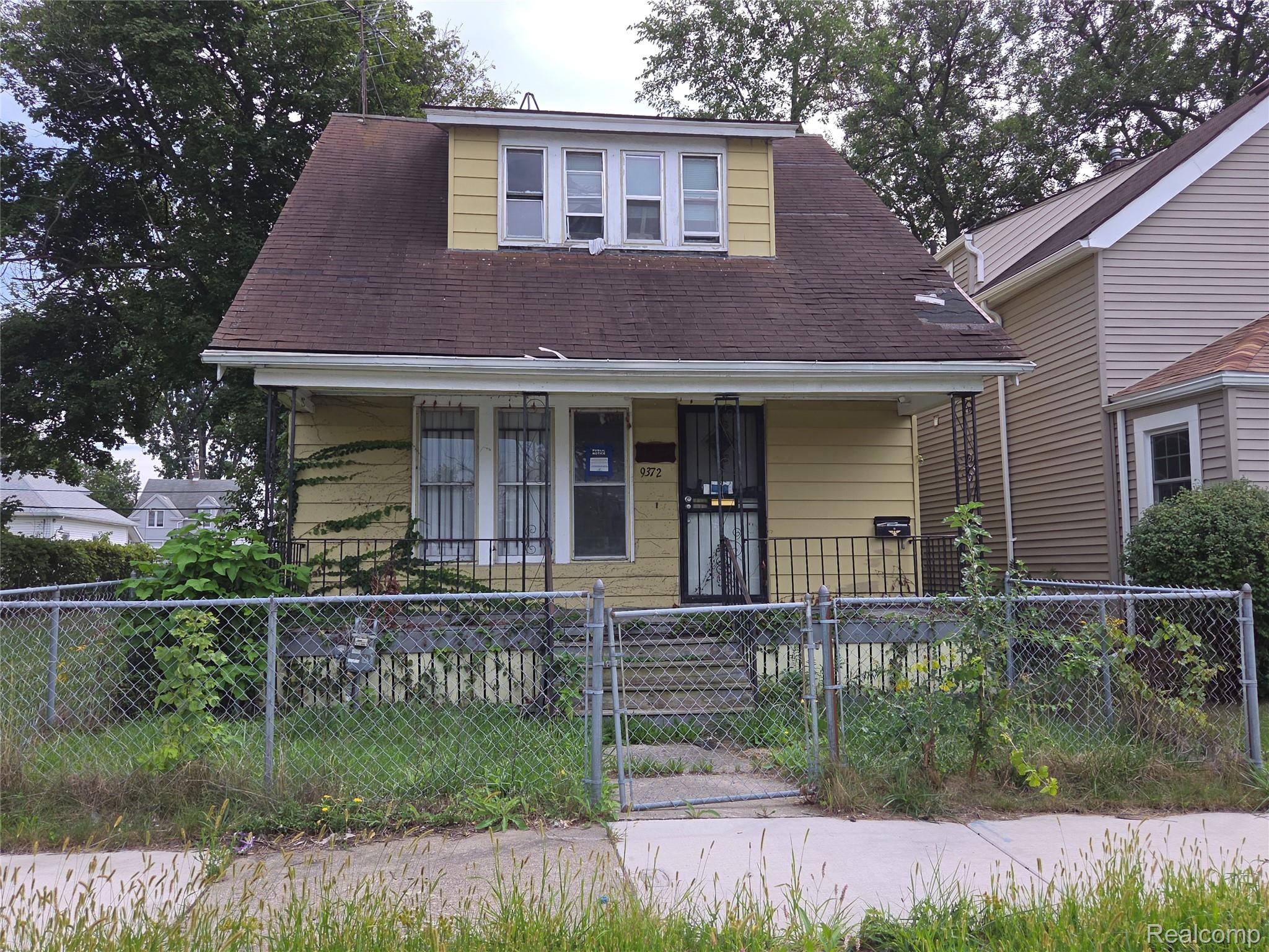 9372 Jameson Street — photo