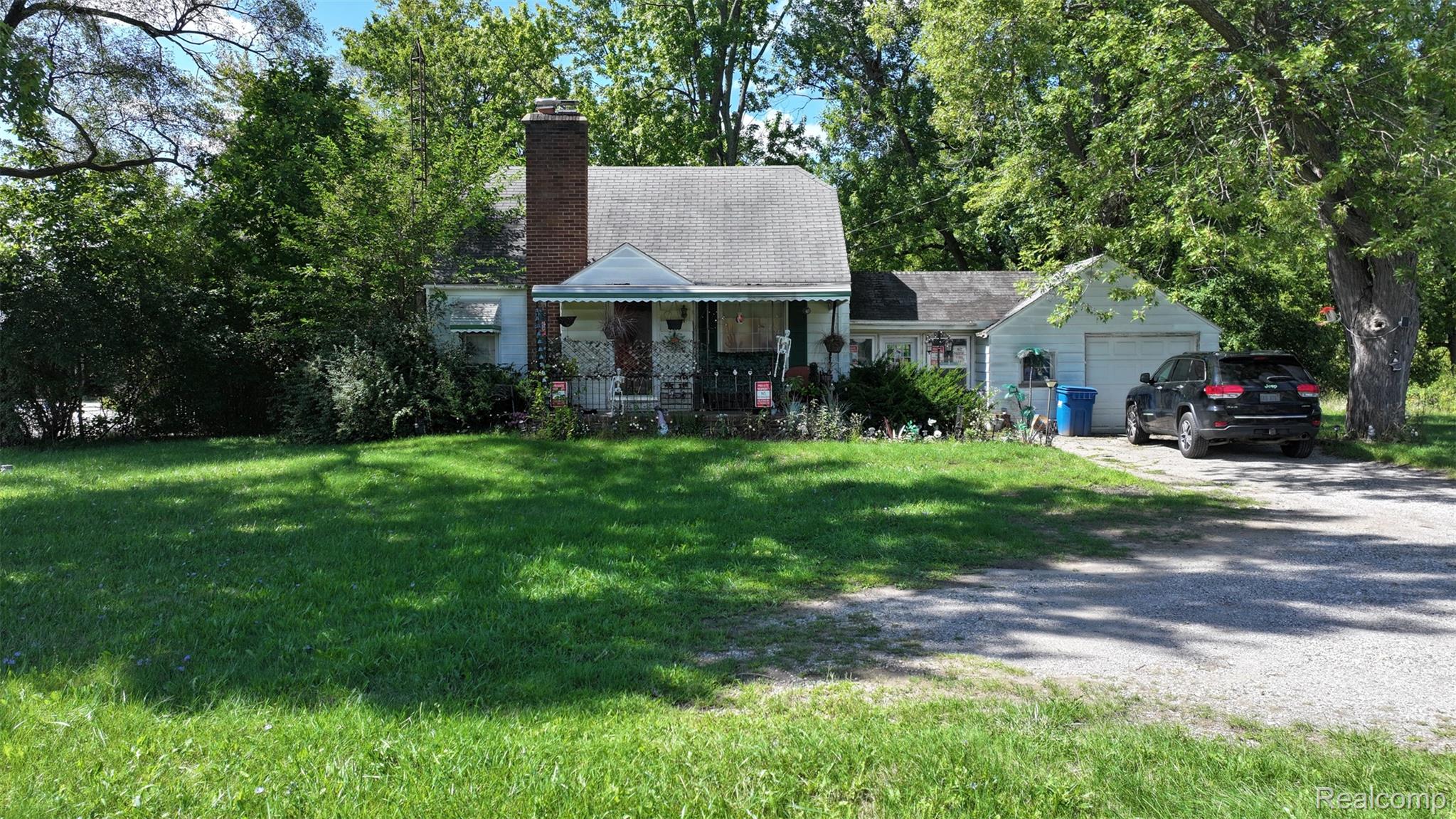 1220 Belsay — photo