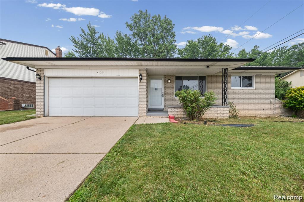 4051 Dickson Drive — photo
