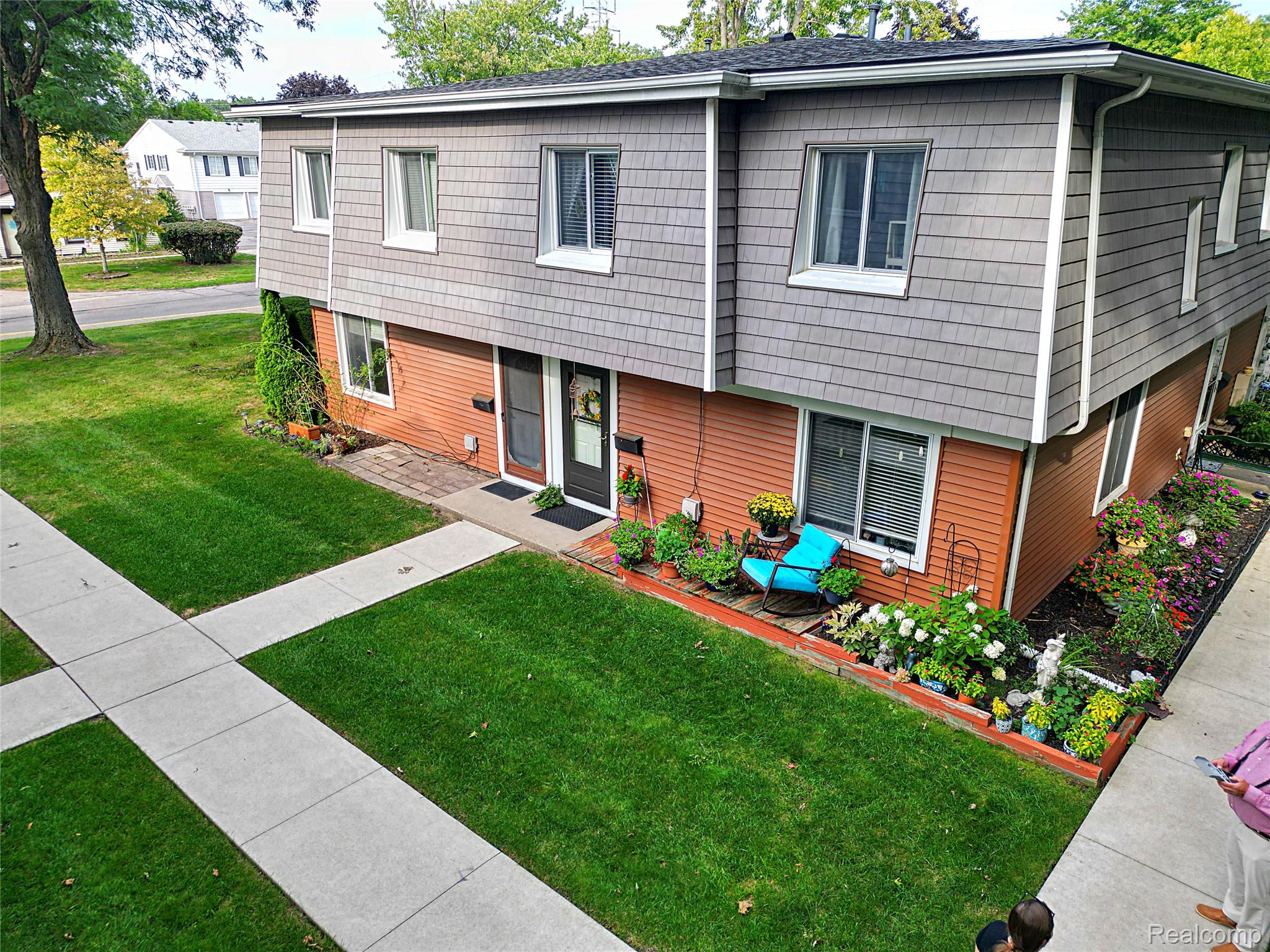 38173 Greenwood Street — photo