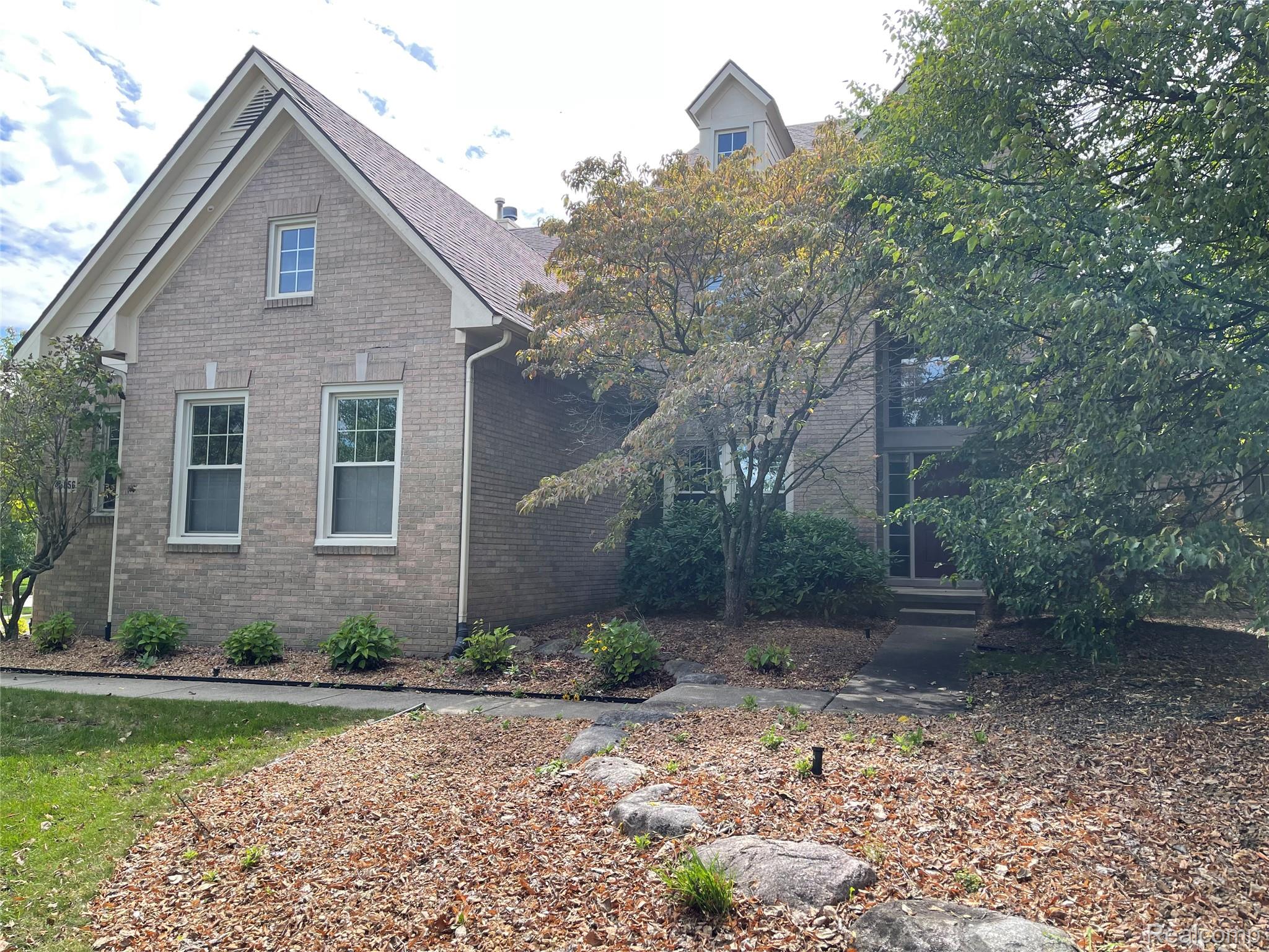 45856 Bristol Circle — photo