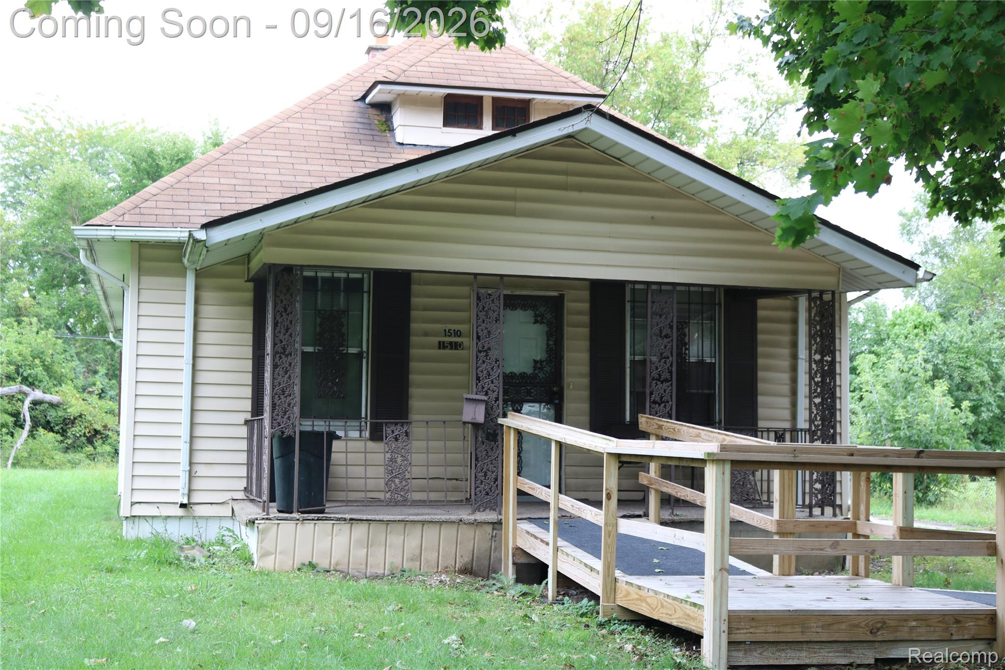 1510 Casimir Street — photo