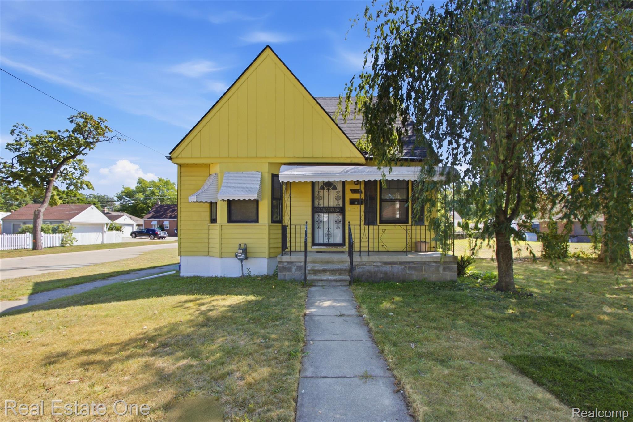 6698 Rockdale Street — photo