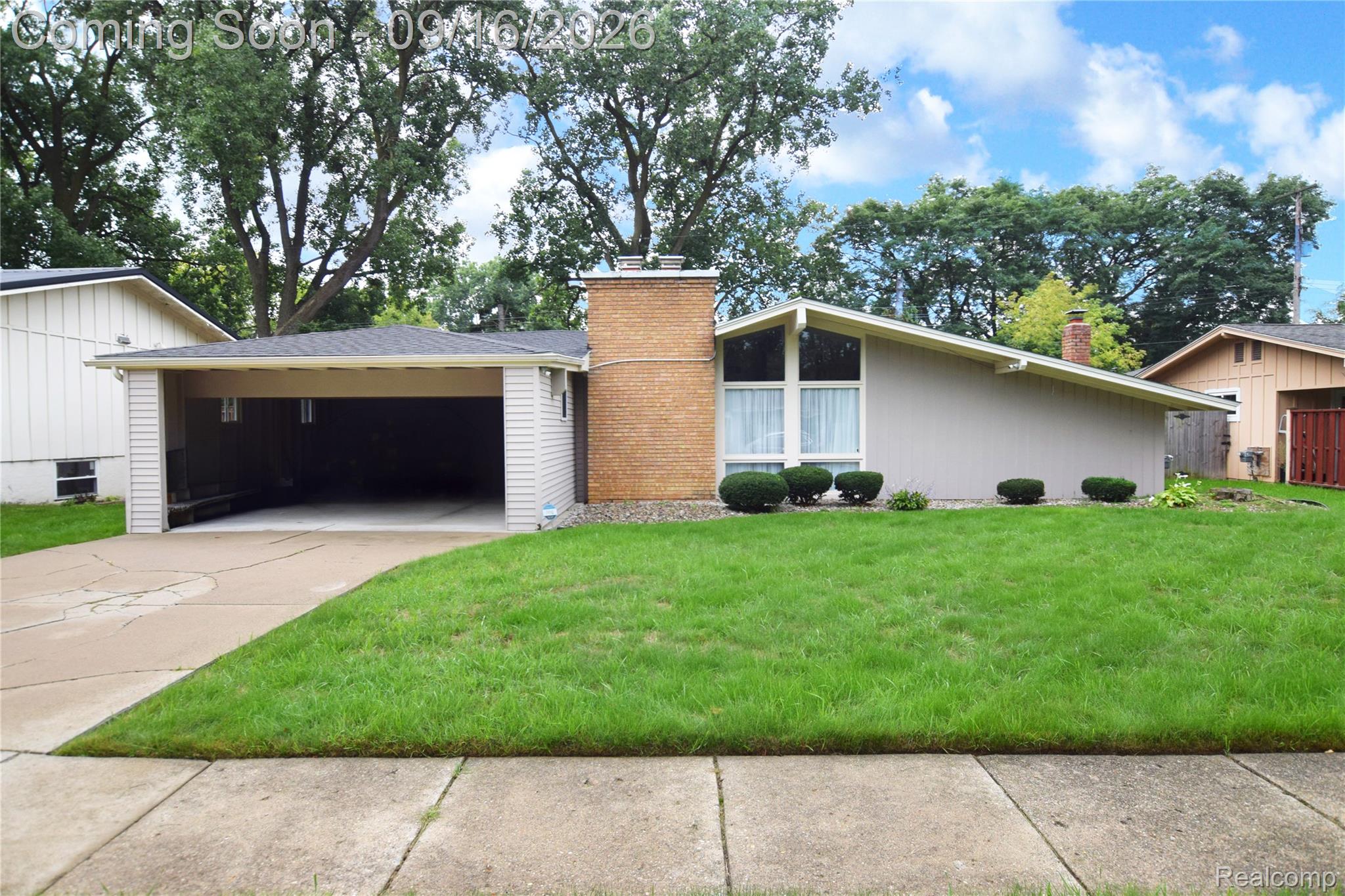 1829 Windsor Lane — photo