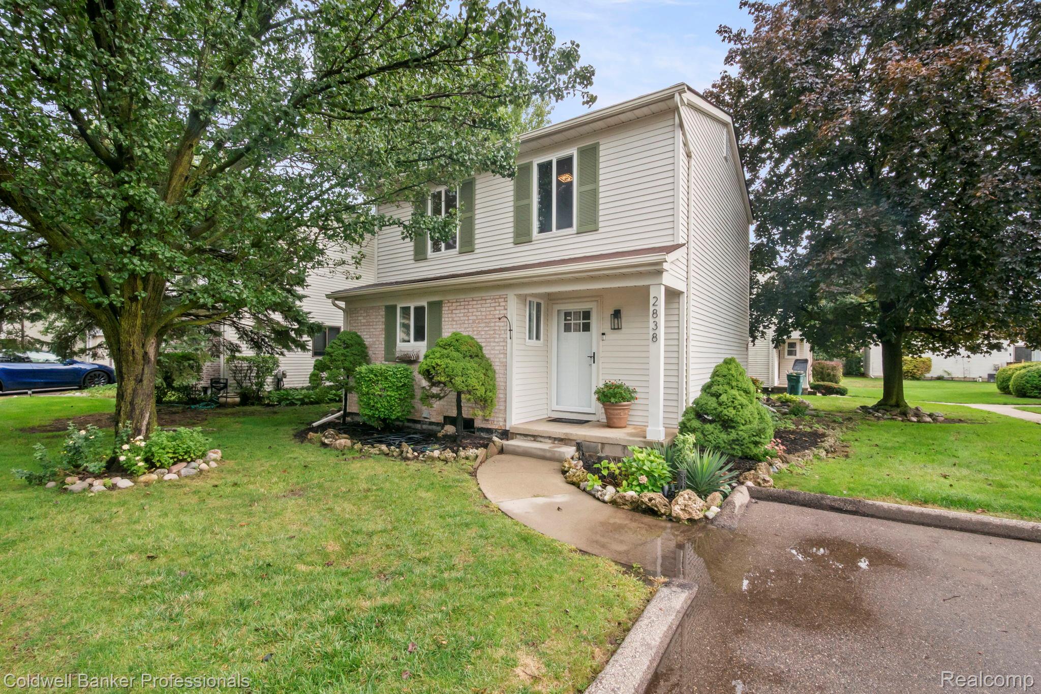 2838 Roundtree Drive — photo