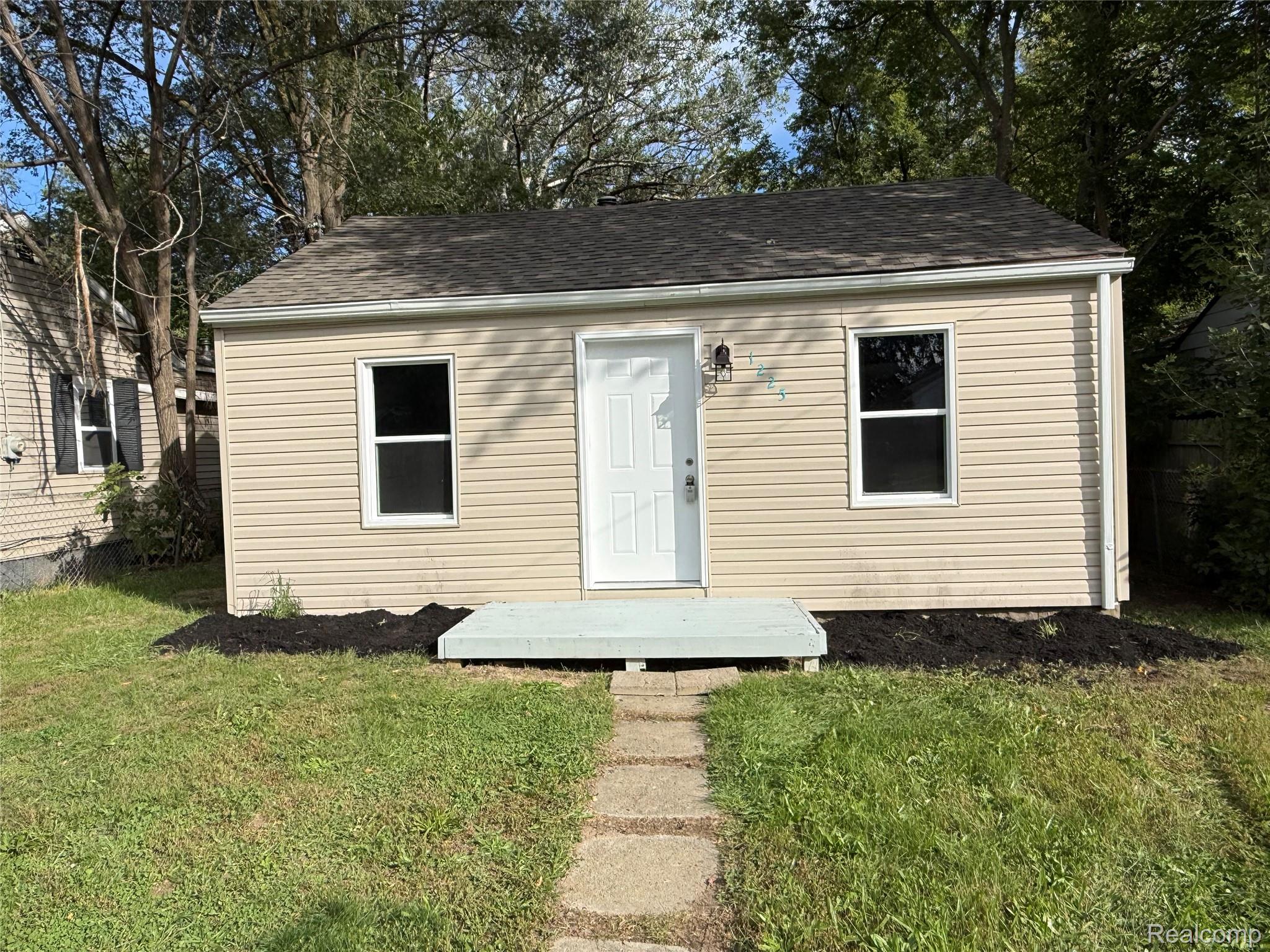 1225 Wells Street — photo