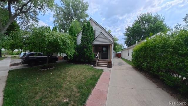 740 E Hazelhurst Street — photo