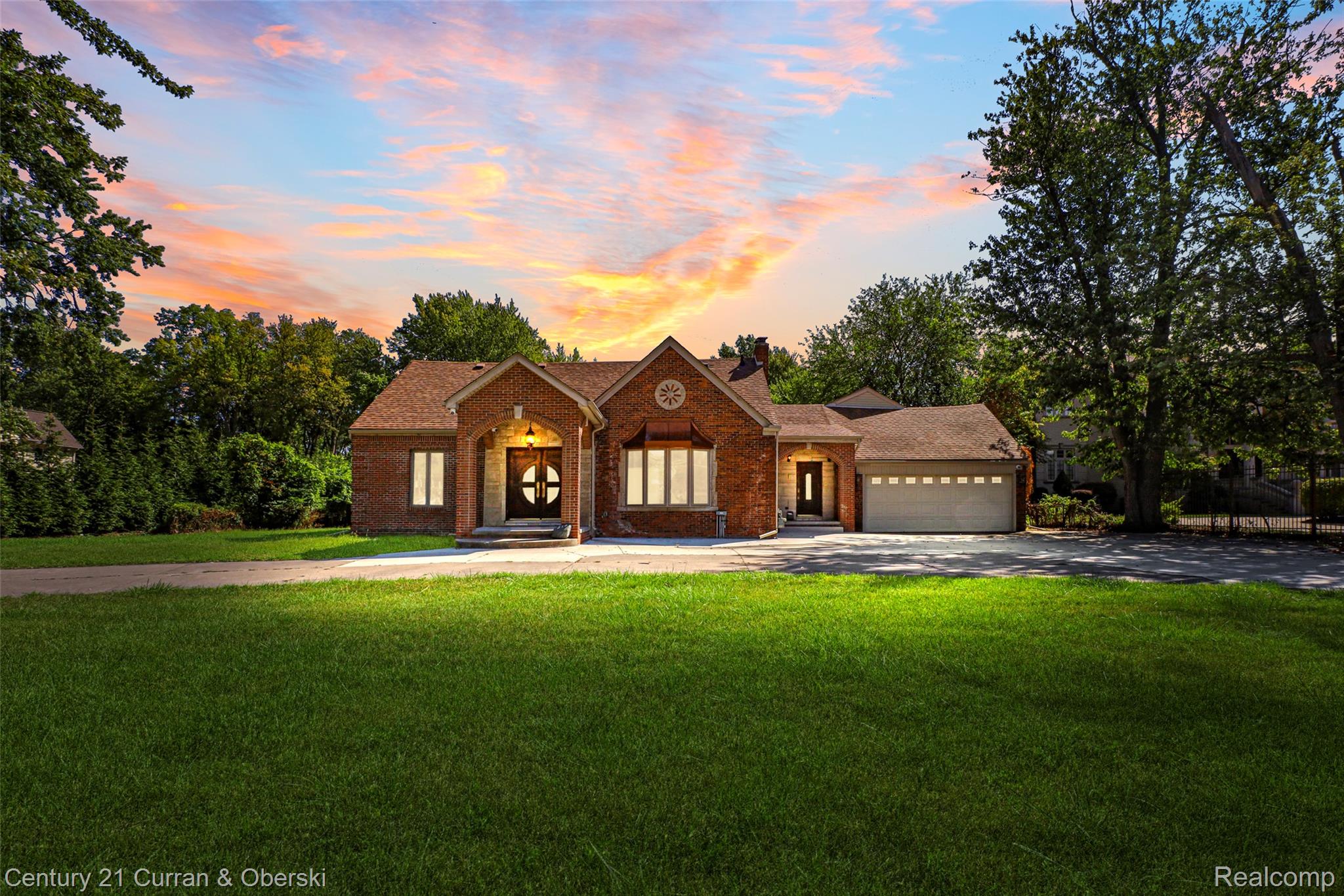 214 N Beech Daly Road — photo