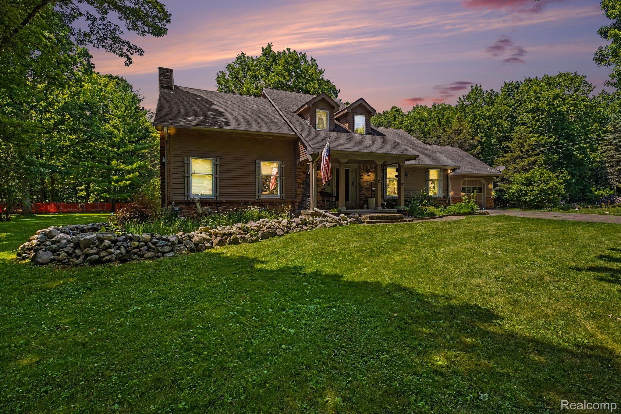 3284 Pratt Road — photo