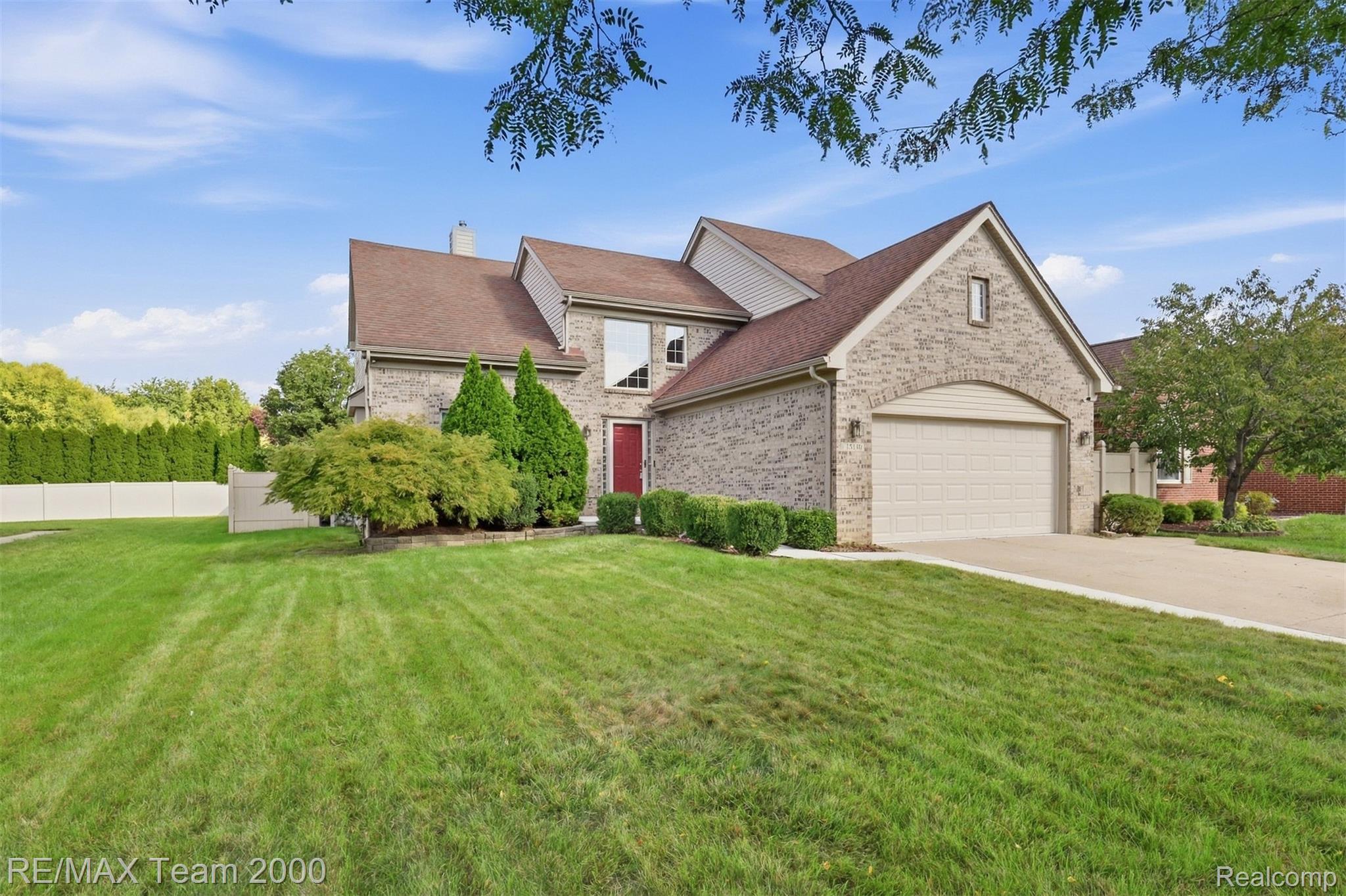 15130 Glenhurst — photo
