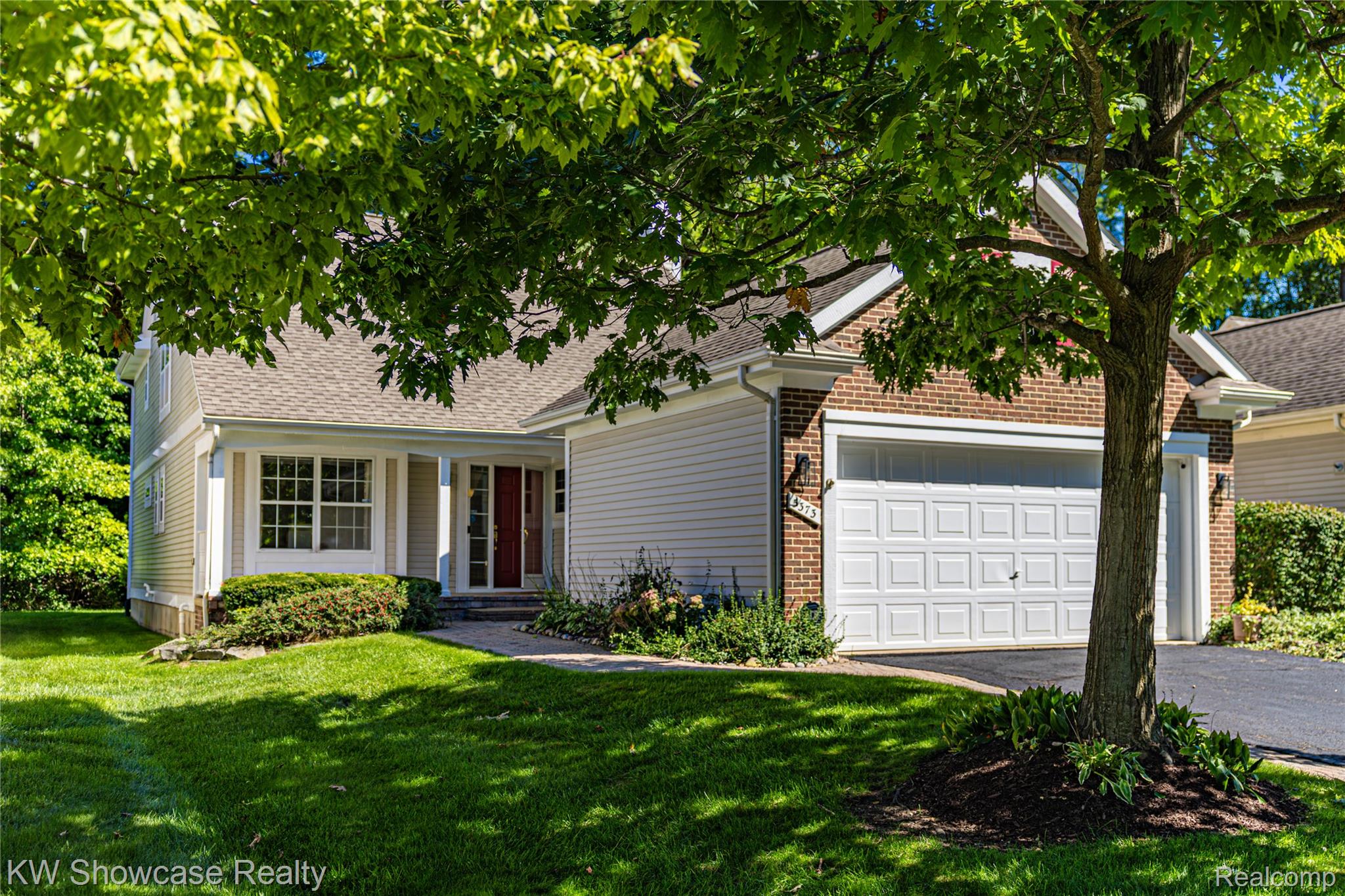 5373 Forest Ridge Drive — photo