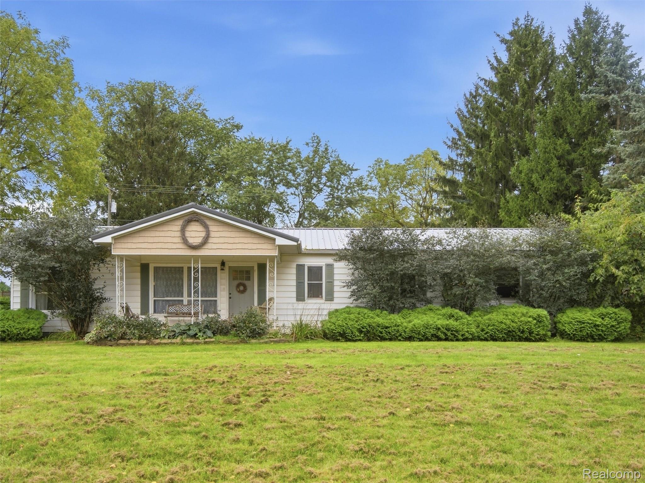 5370 Hollow Corners Road — photo