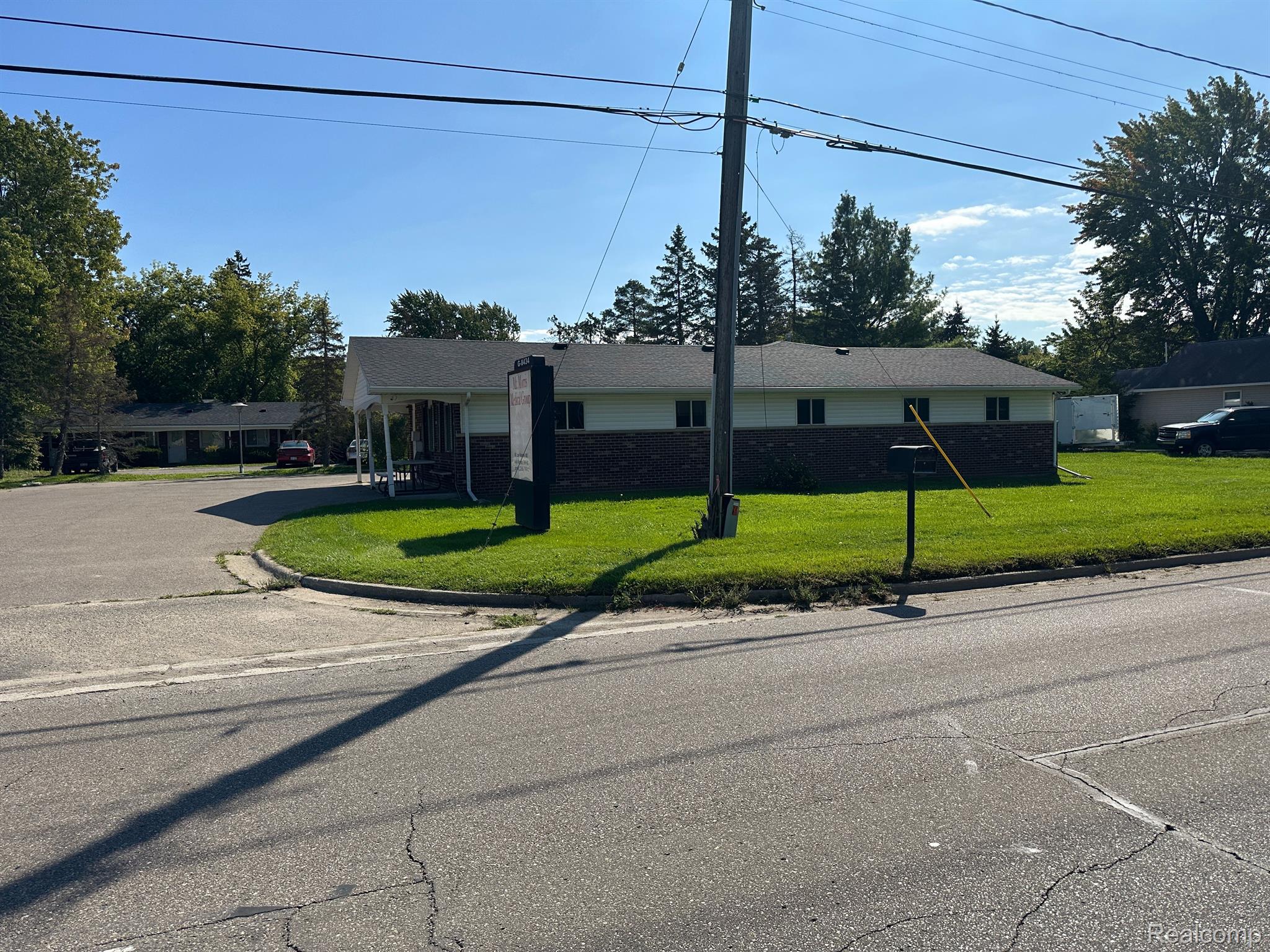 8434 N Saginaw Road — photo
