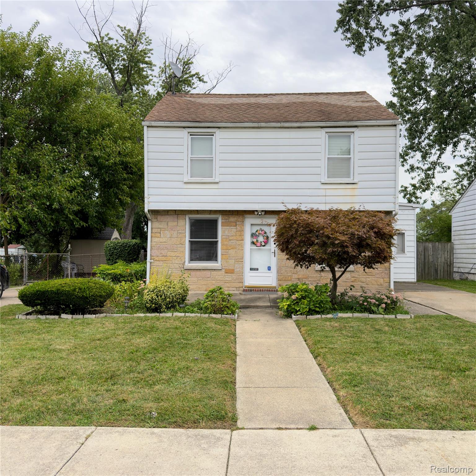 5103 Harding Street — photo