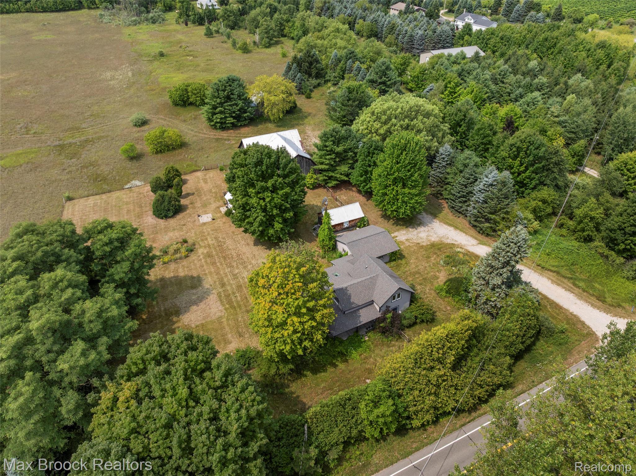 3362 S French Road — photo