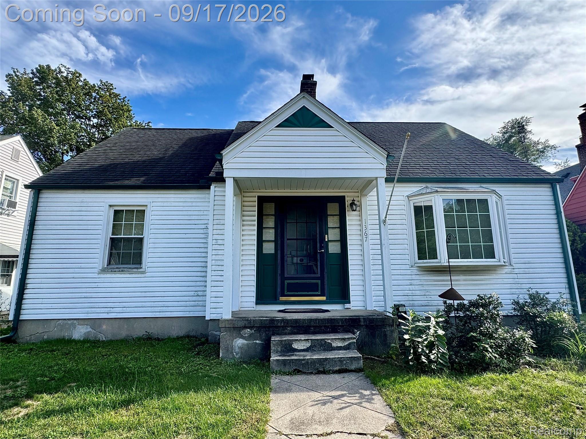 1367 W Saratoga Street — photo