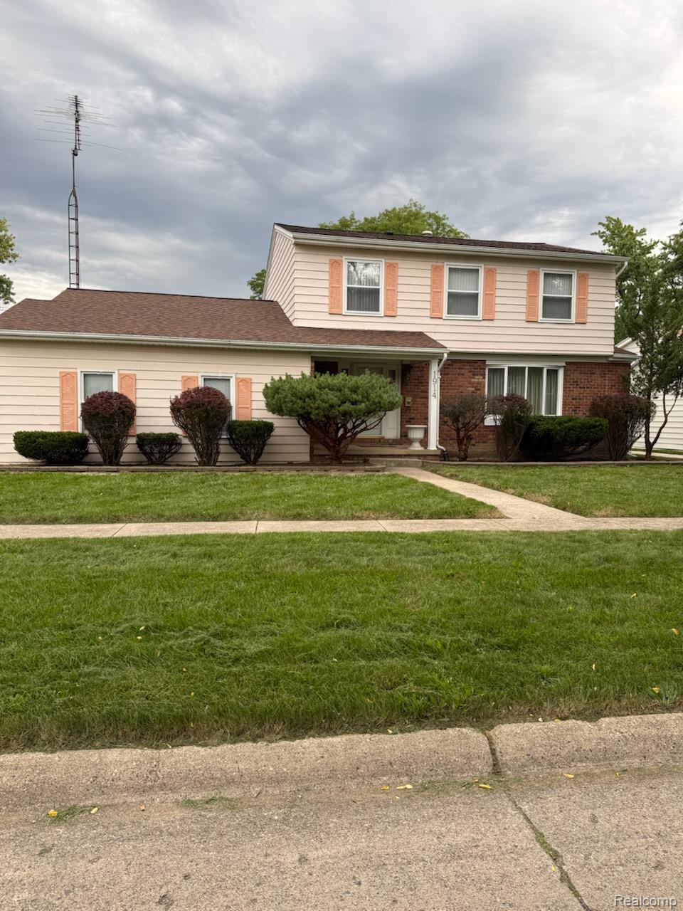 1914 Laurel Oak Drive — photo