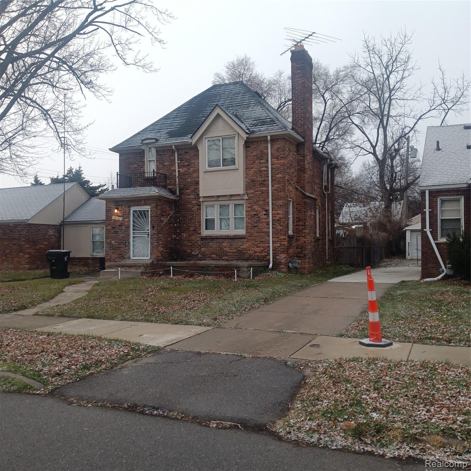 11137 Balfour Road — photo