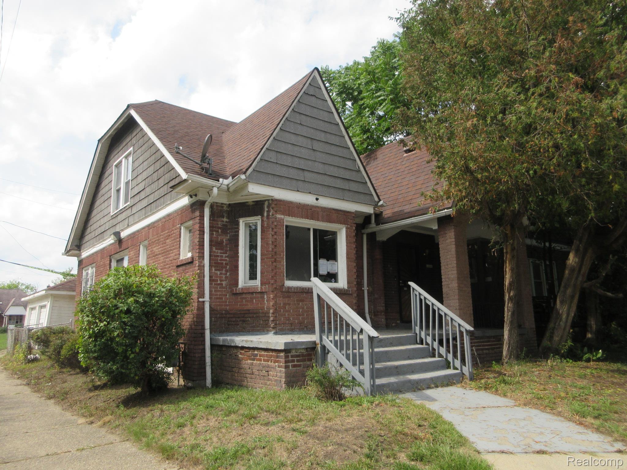 14203 Ohio Street — photo