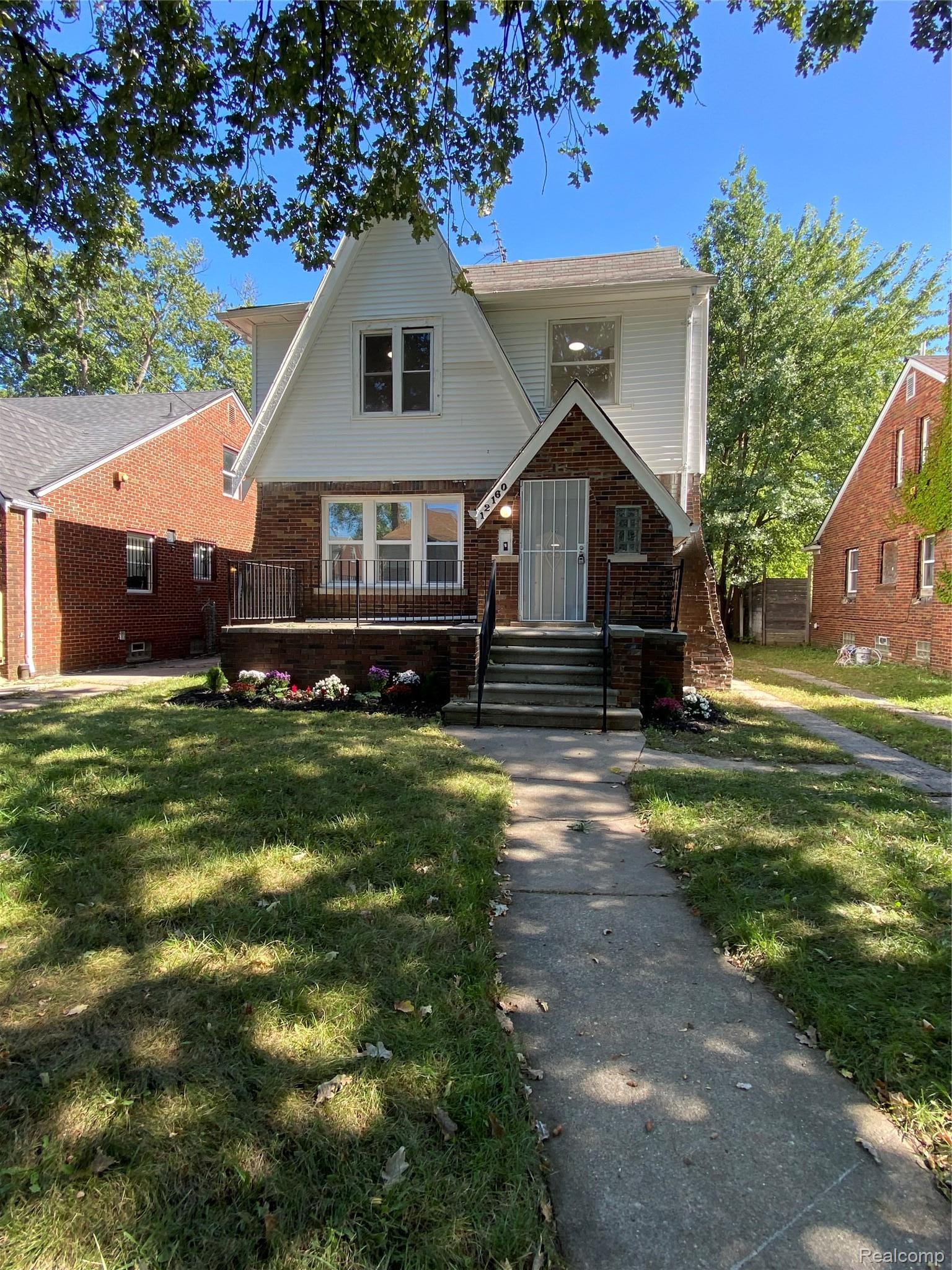 12160 Whitehill Street — photo