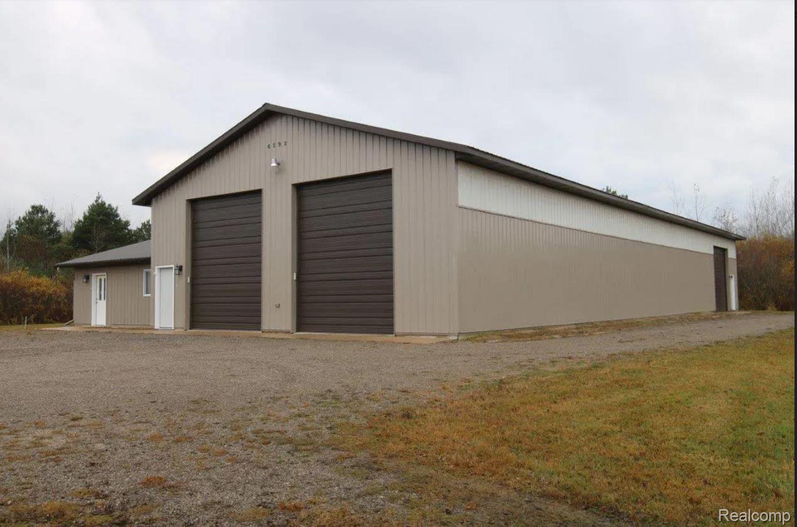 6595 Little Canada Road — photo