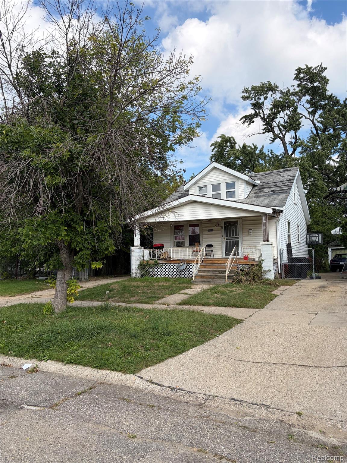 20520 Coventry Street — photo