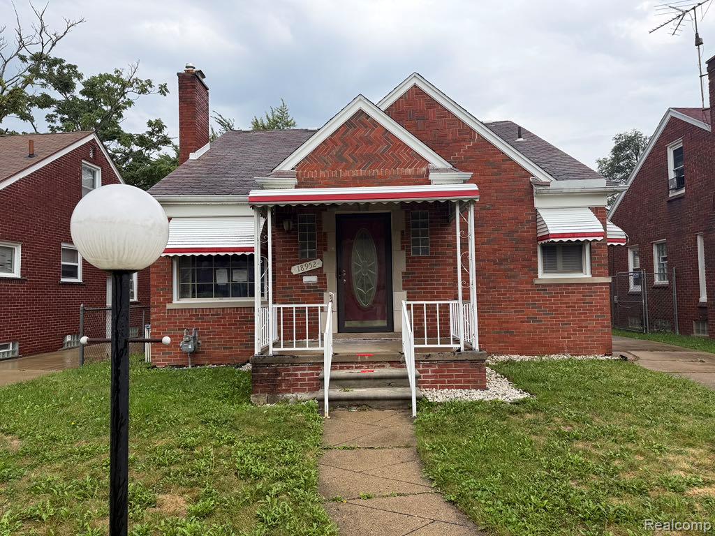 18952 Mark Twain Street — photo