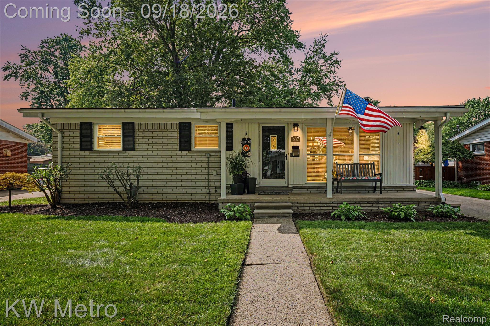 637 Kenyon Drive — photo
