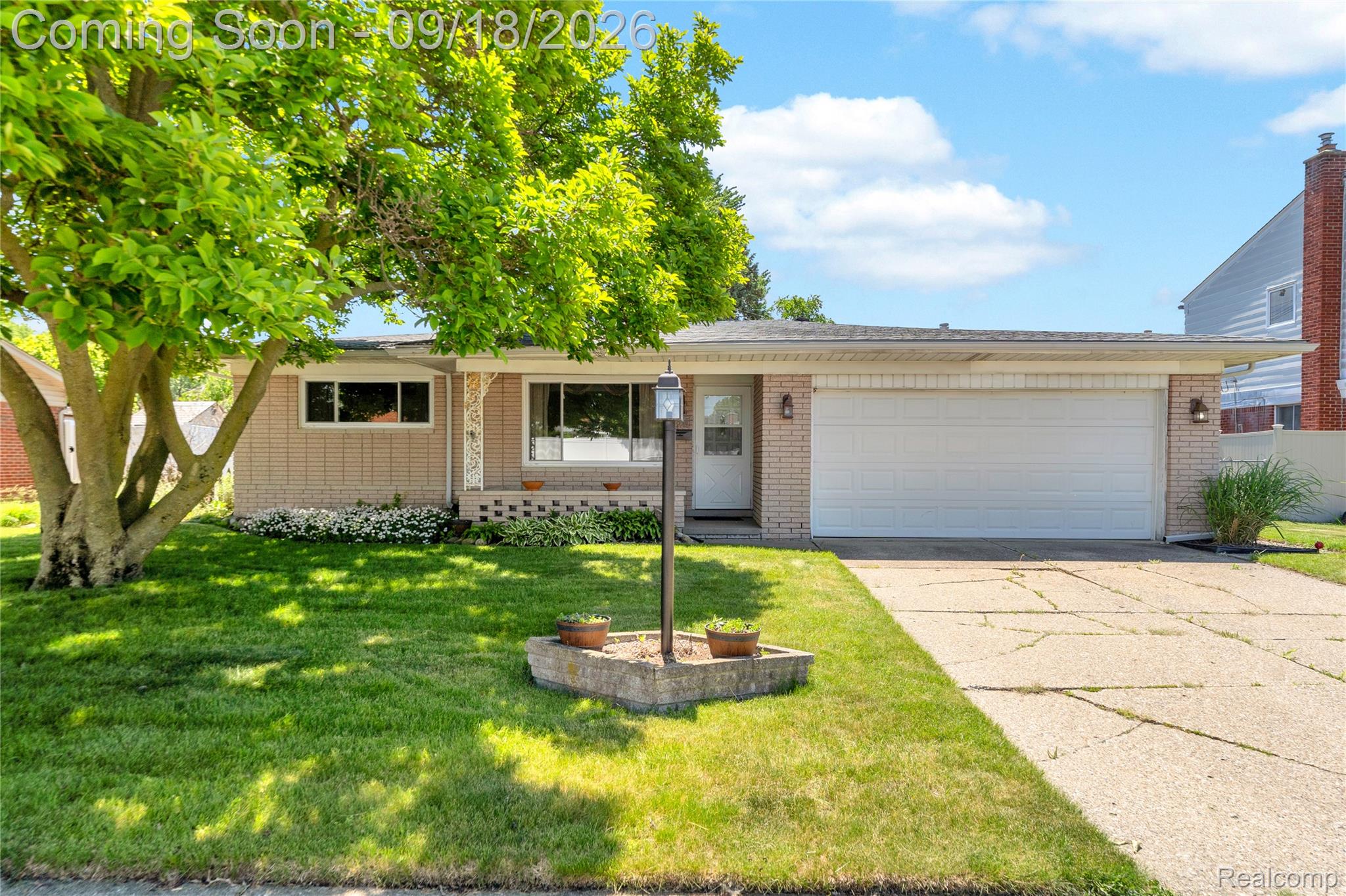 4840 Iowa Drive — photo