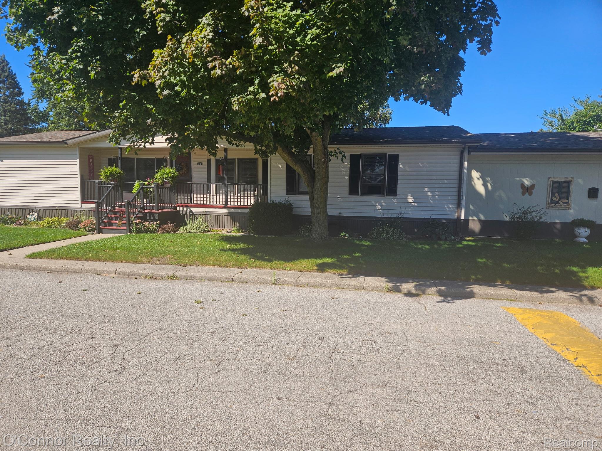 3333 Ravenswood 52 — photo