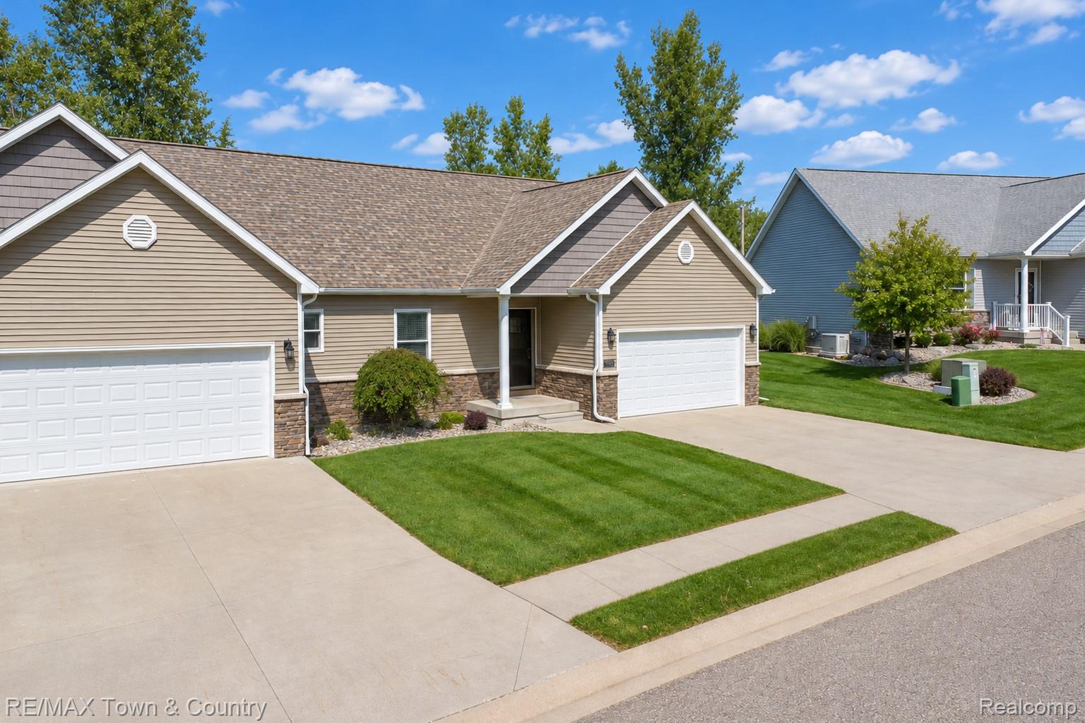 7070 Cambridge Drive 12 — photo