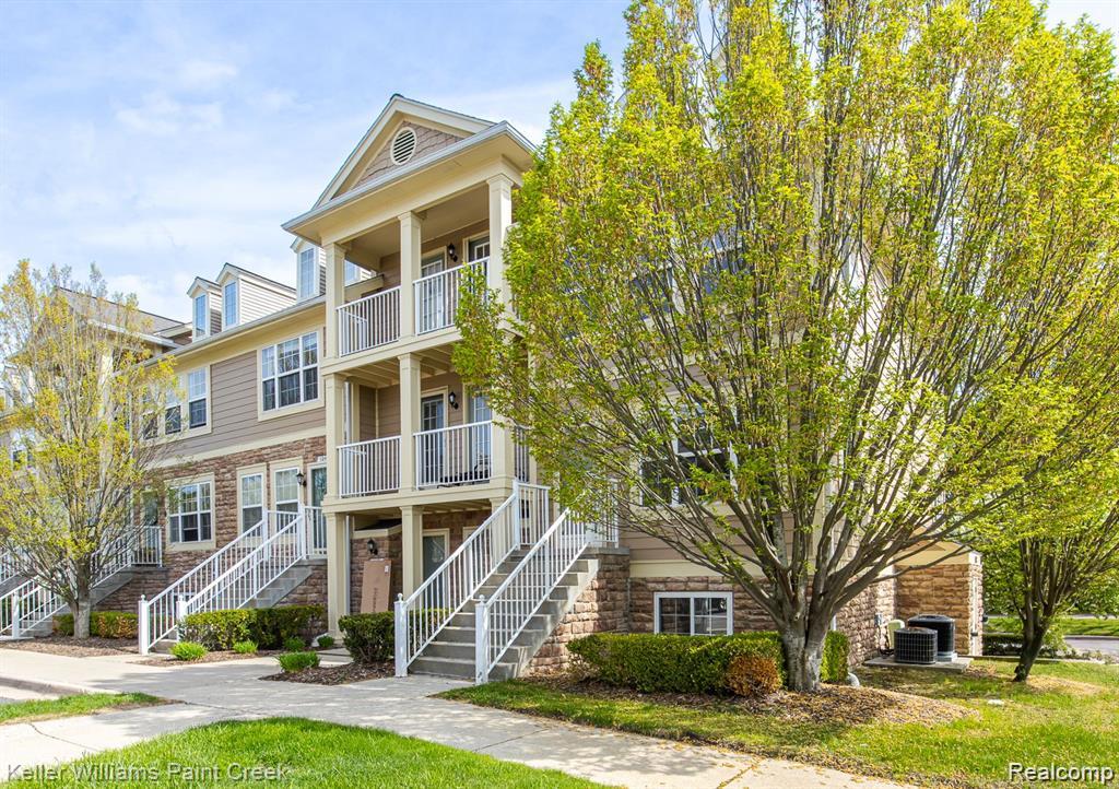 100 Evergreen Trail 60 — photo