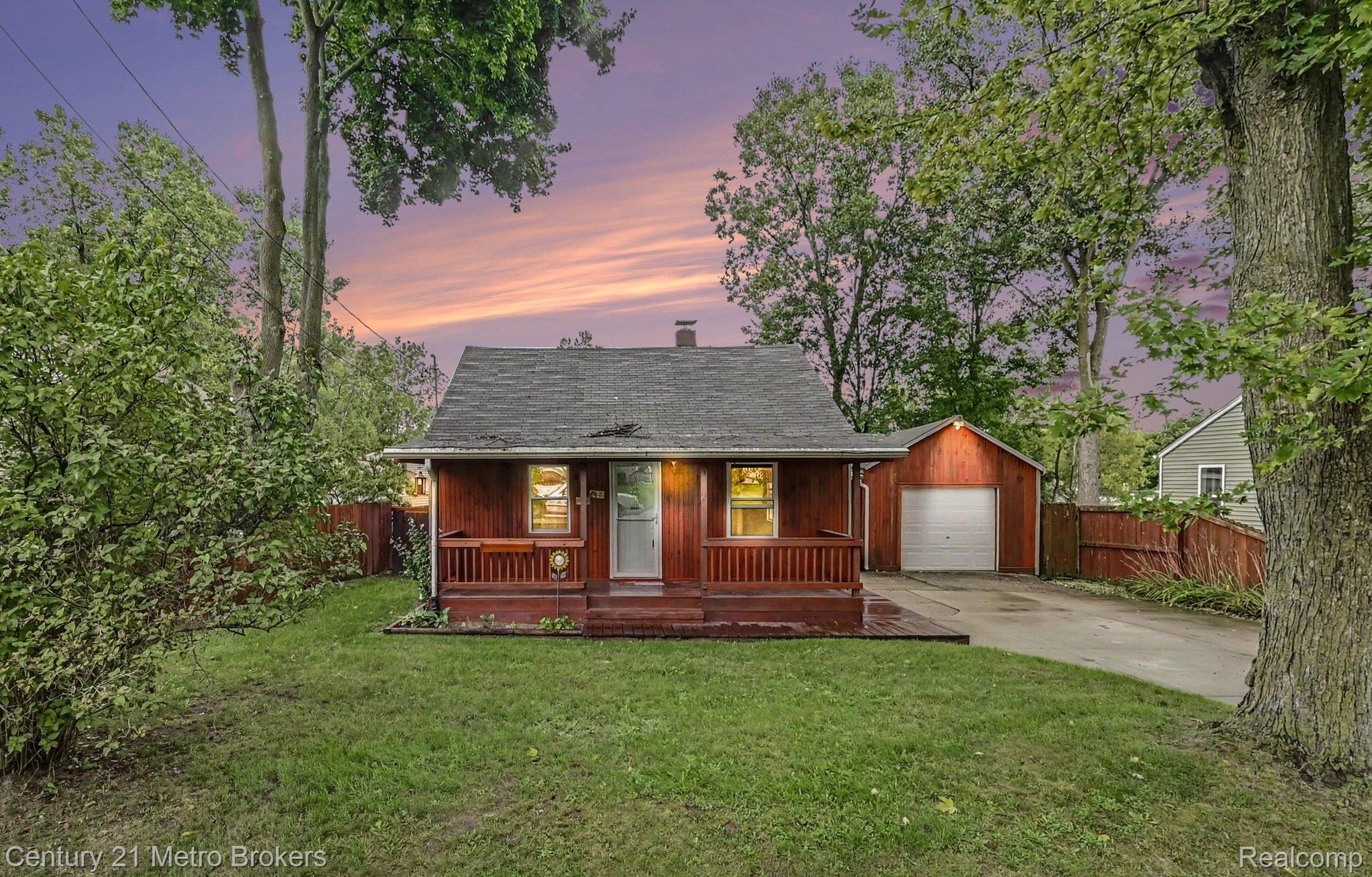 3222 Comer Drive — photo