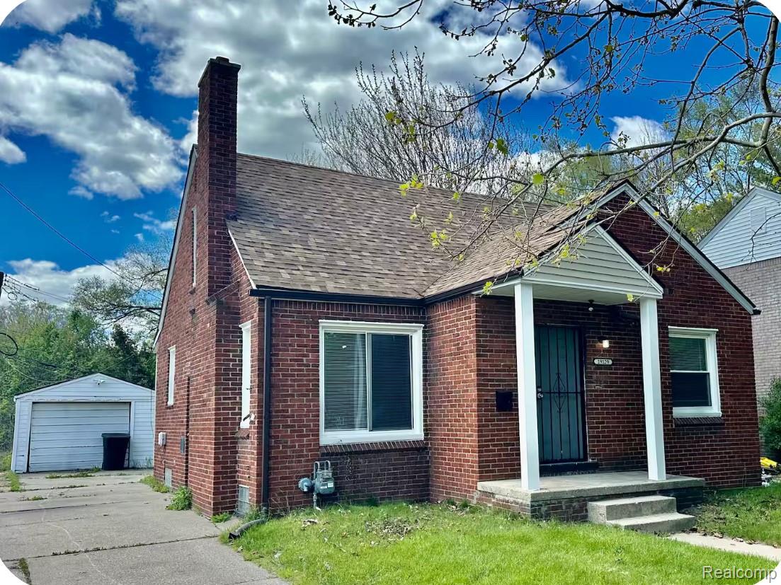 19129 Strasburg Street — photo