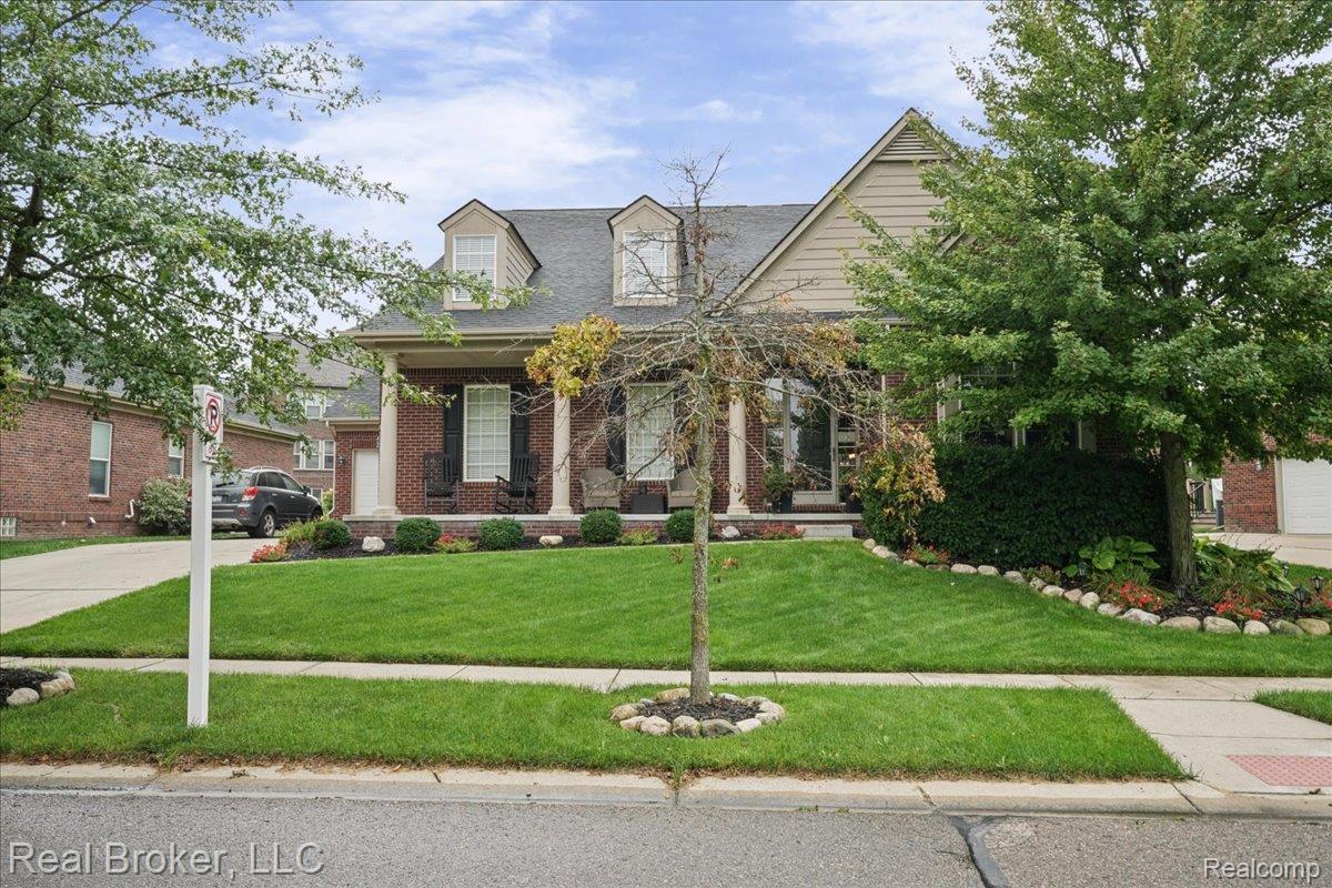 51285 Upland View Street — photo