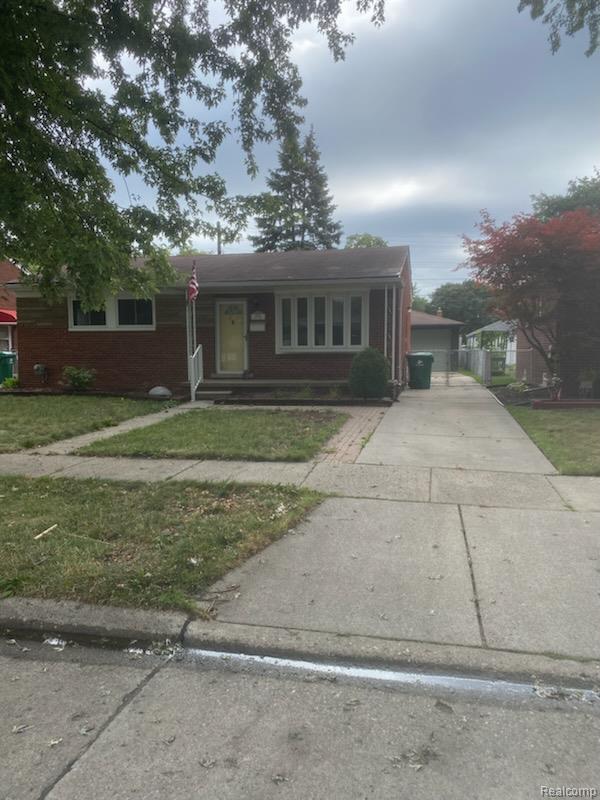 24794 Greenbrier Avenue — photo