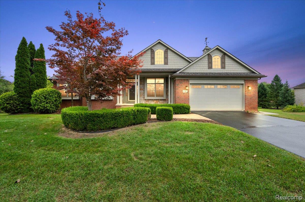 1387 Harwood Drive — photo