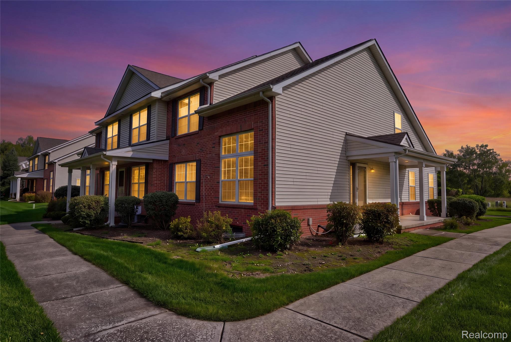 10207 Sunrise Drive — photo
