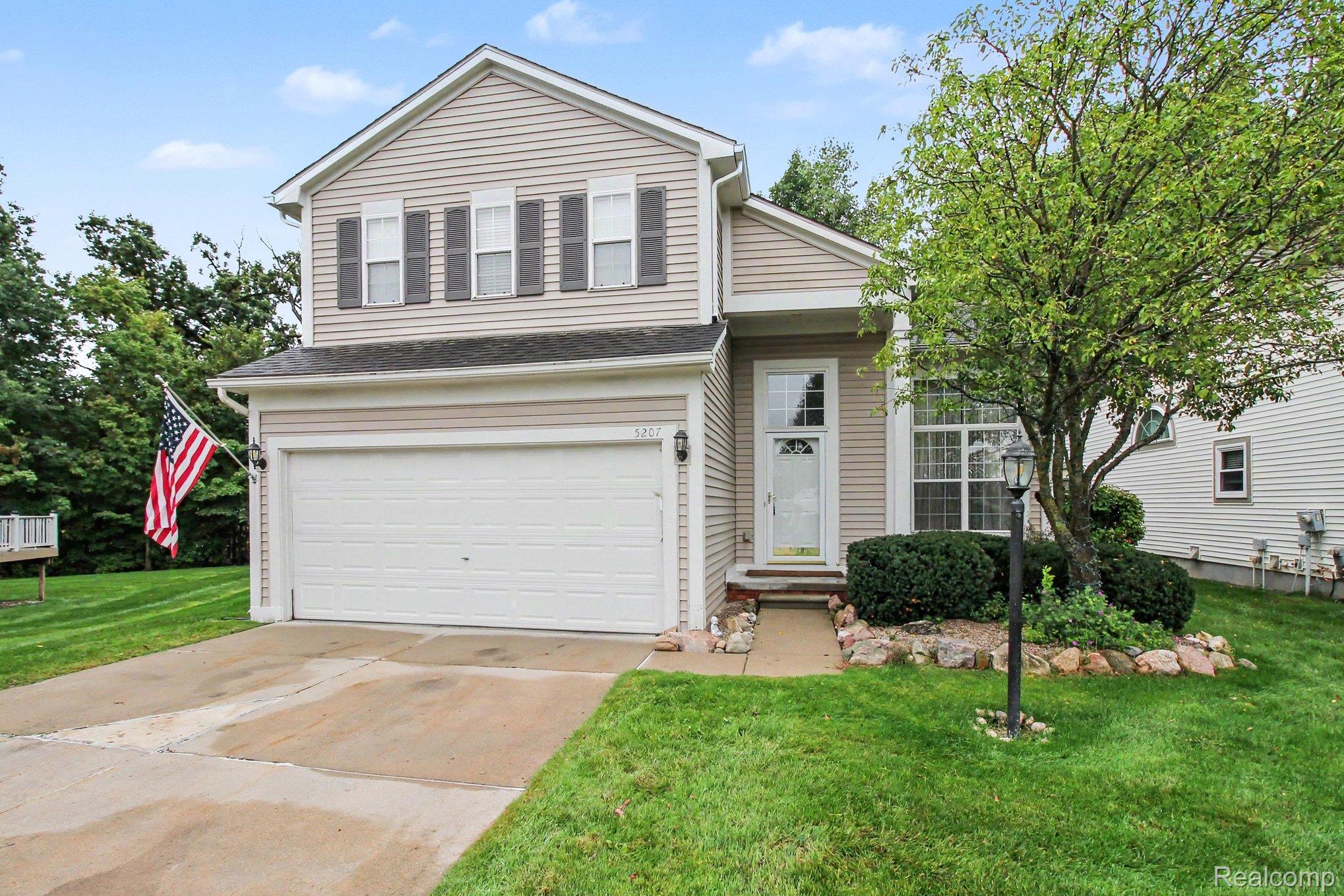 5207 Sandalwood Circle — photo