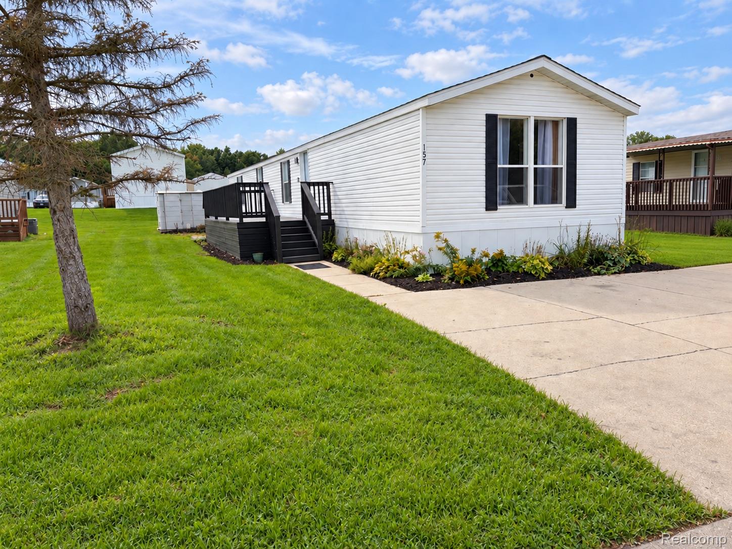 157 Pheasant Lane — photo