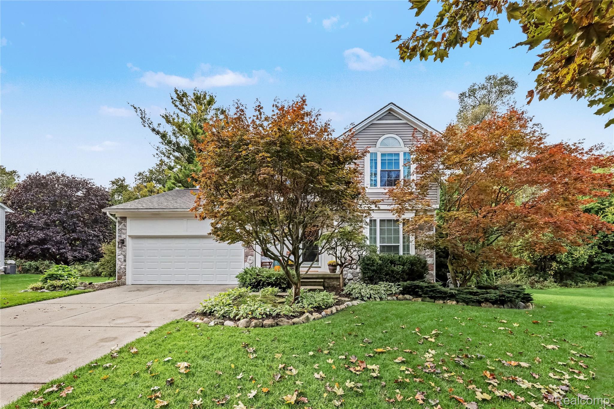 6113 Lake Waldon Drive — photo