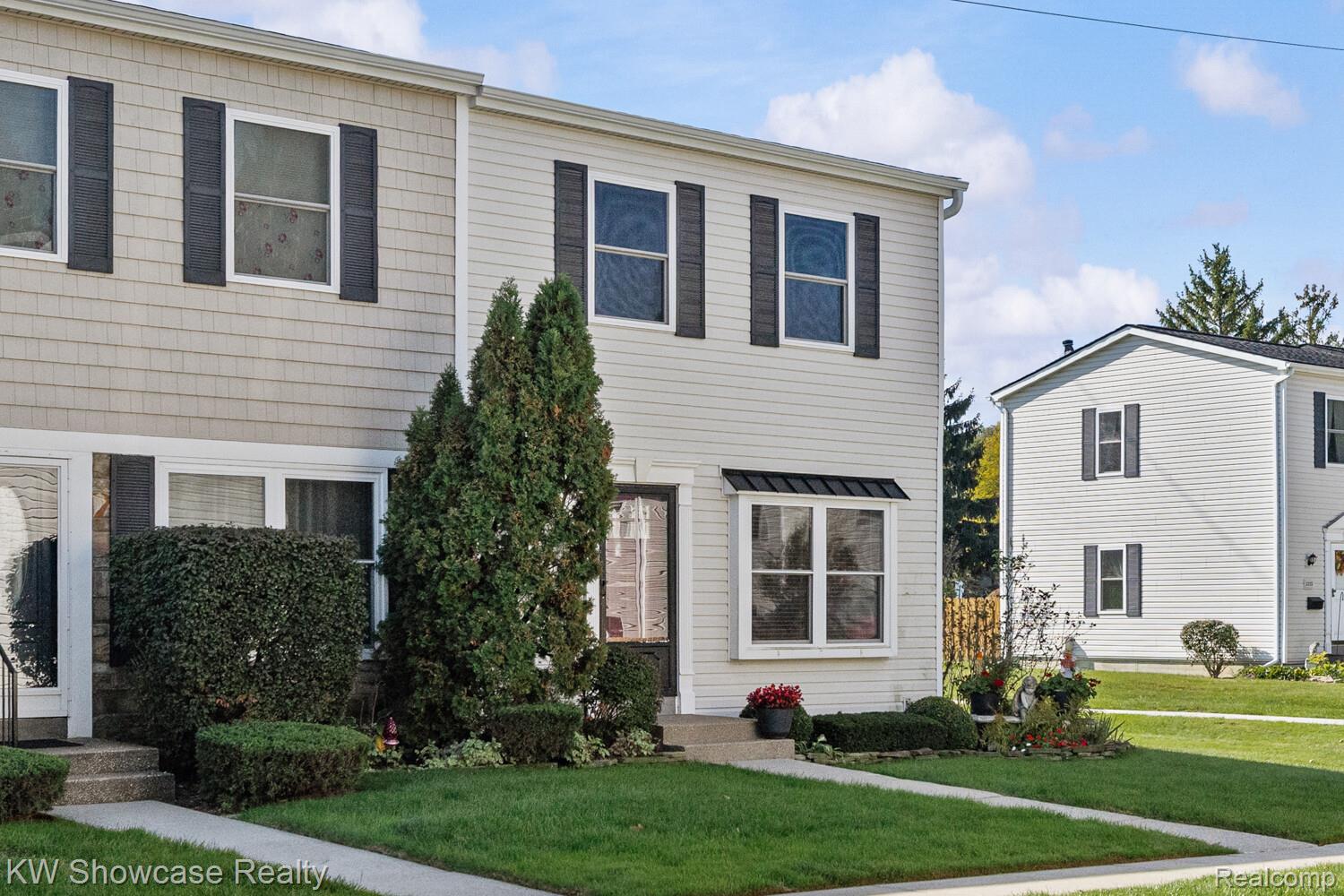 1151 Marquette Court — photo