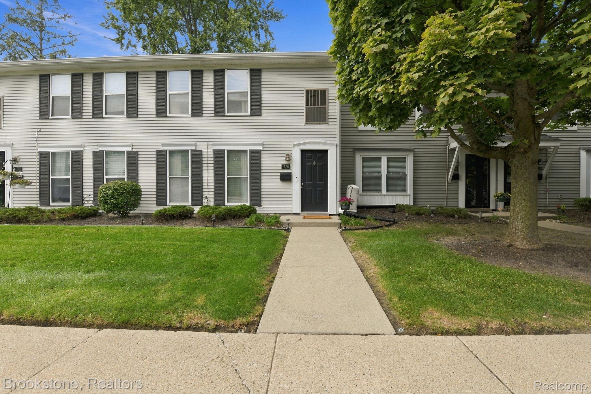 1660 Orchard Drive — photo