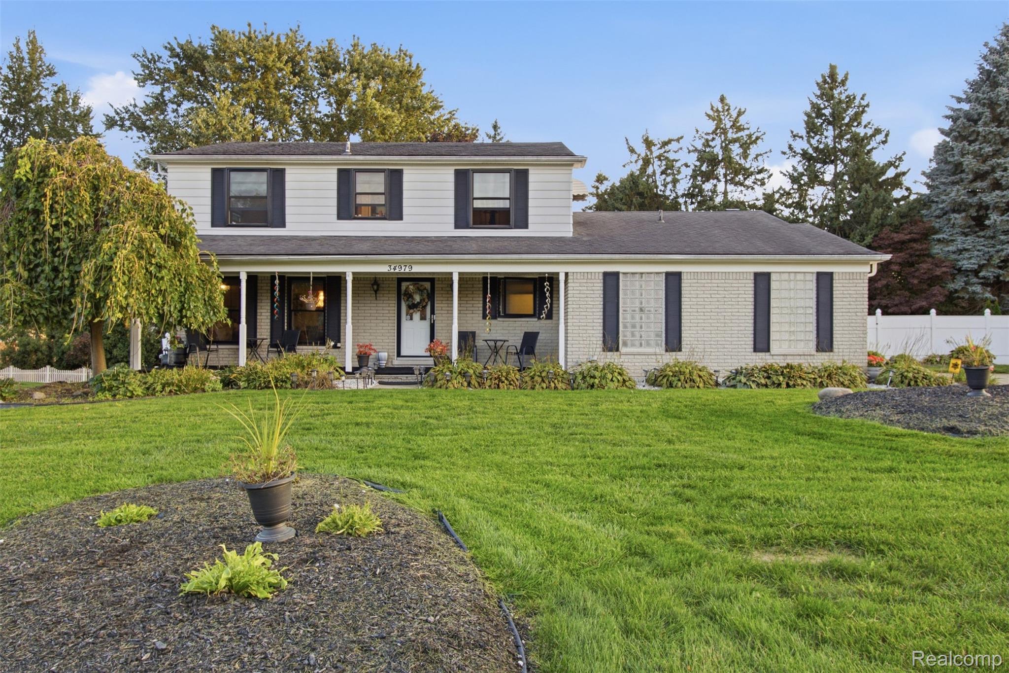 34979 Oakland Street — photo