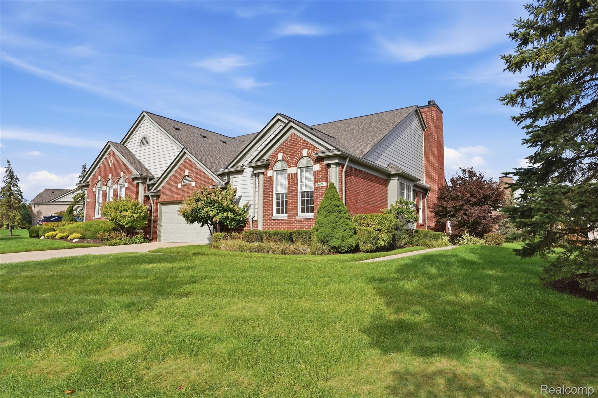 16997 Sycamore Court Unit 106 — photo