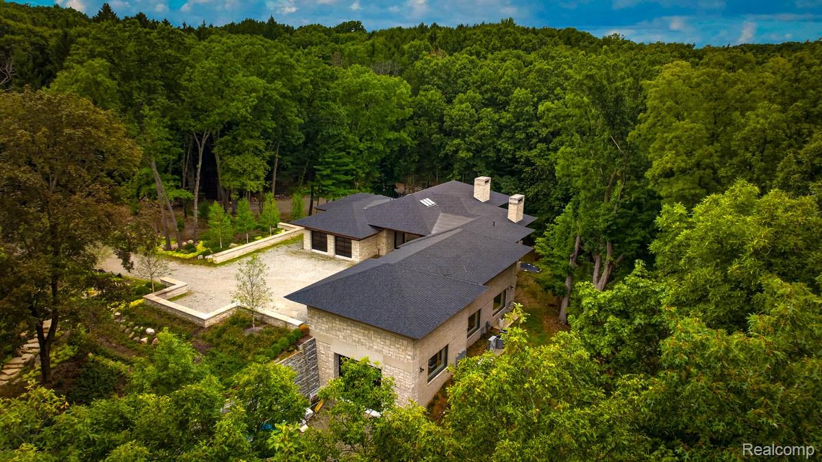 3075 High Hillcrest Drive — photo